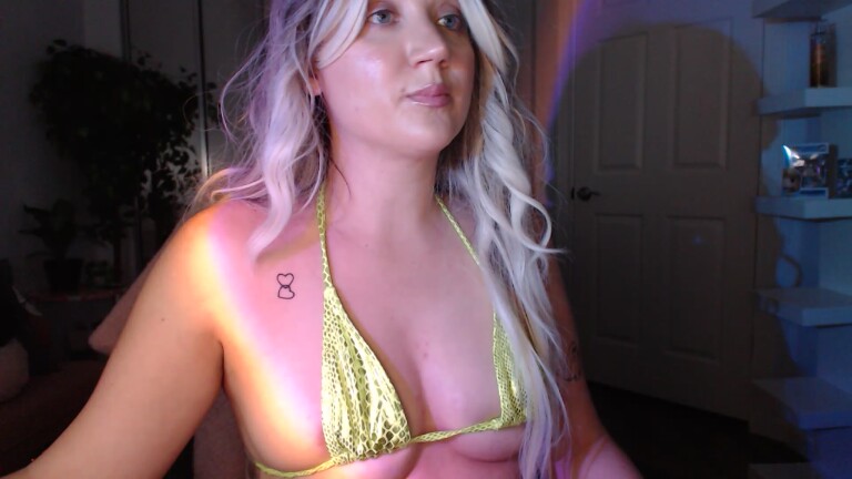 GoddessEmmy's Streamate show and profile