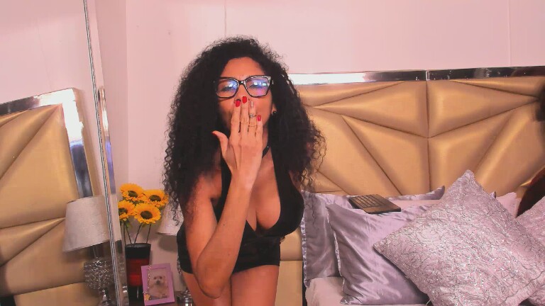 KarenDuval's Streamate show and profile