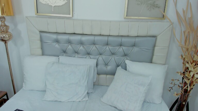 Aura_Velvet's Streamate show and profile