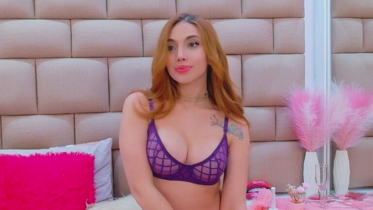 EstefaniaHansen's Streamate show and profile