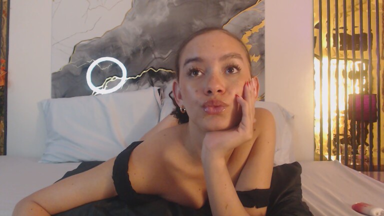 MiticaBrenner's Streamate show and profile