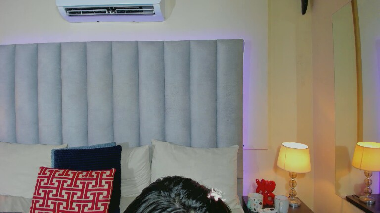 LunnaNoir's Streamate show and profile