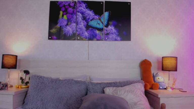 SamanthaaWoods's Streamate show and profile