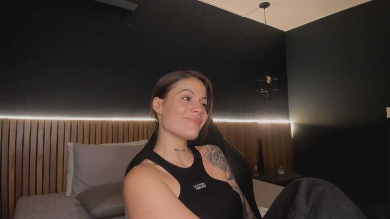 AngelSanzz's Streamate show and profile