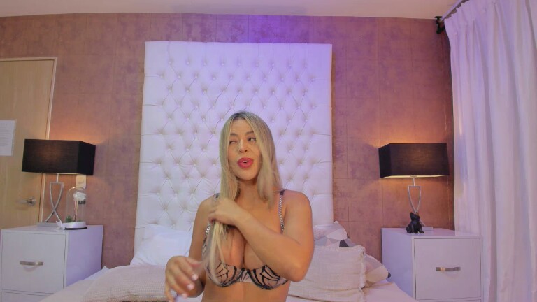 ElectraDuval's Streamate show and profile