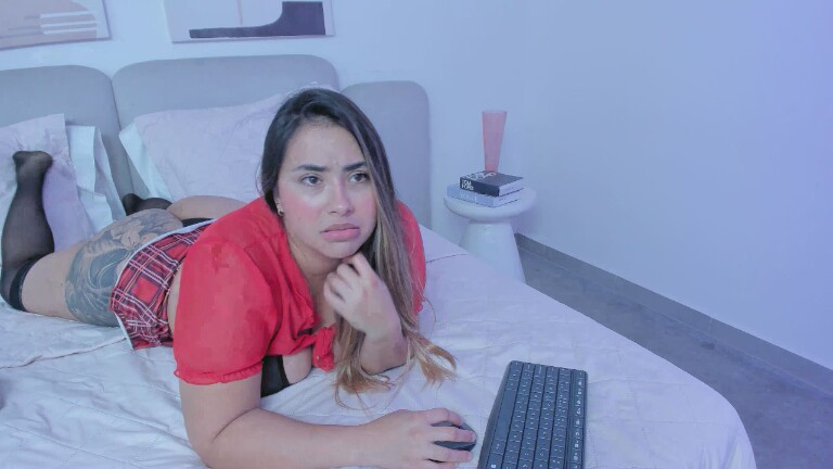 MaraMoore's Streamate show and profile