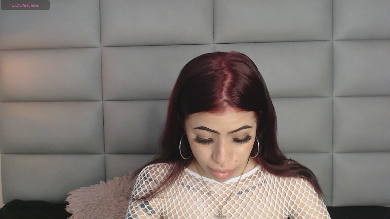 naomish's Streamate show and profile