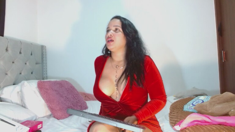Celene_Ortiz's Streamate show and profile